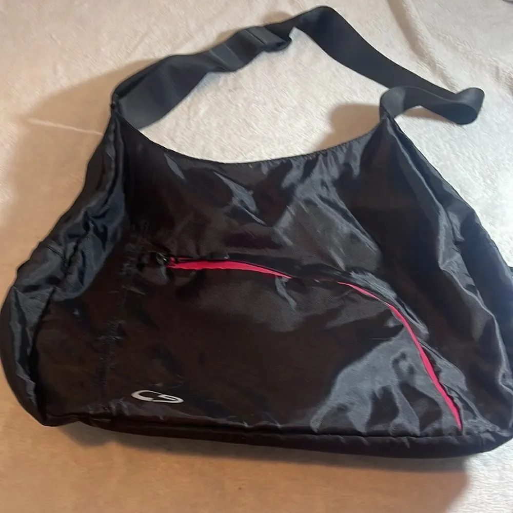 Crossbody travel bag